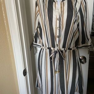 Women’s dress in juniors in size large